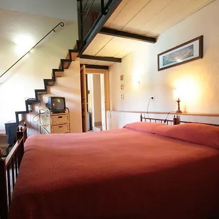 Ai Sei Archi Kır Evi *