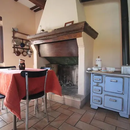 בית כפרי Ai Sei Archi פוליניו